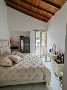Casa de 4 alcobas en arriendo en Loma Del Indio, Medellín, 80 m² · foto 5 de 17