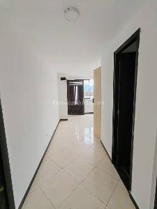 Apartaestudio en arriendo en La Milagrosa, Medellín, 40 m² · foto 5 de 12