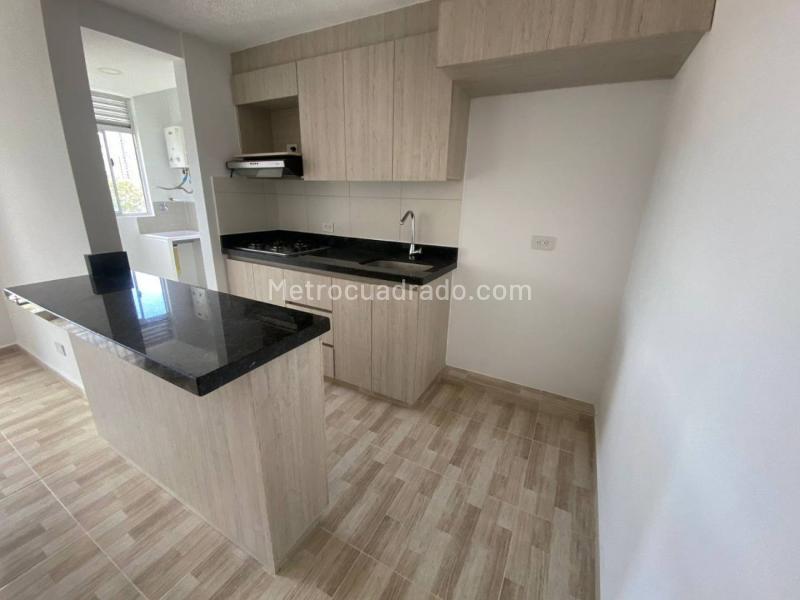 Apartamento en Arriendo, Bucaros, Bello - Widok 4