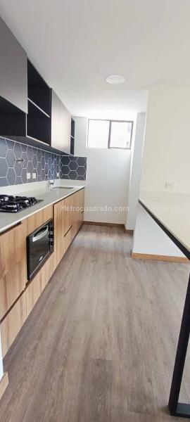New 2BR Apartment with Balcony View in Las Vegas - 2