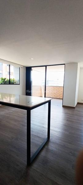 New 2BR Apartment with Balcony View in Las Vegas - 5