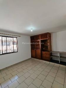 Apartamento de 3 alcobas en arriendo en San Bernardo, Medellín, 120 m² · foto 4 de 20