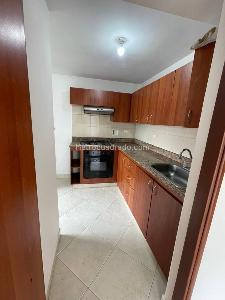 Apartamento de 3 alcobas en arriendo en Loma De Los Bernal, Medellín, 120 m² · foto 1 de 15