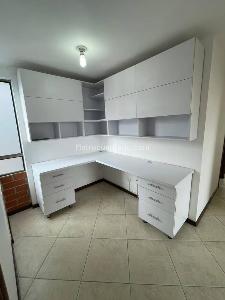 Apartamento de 3 alcobas en arriendo en Loma De Los Bernal, Medellín, 120 m² · foto 5 de 15