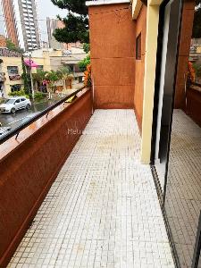 Casa de 5 alcobas en arriendo en Laureles, Medellín, 324 m² · foto 17 de 19