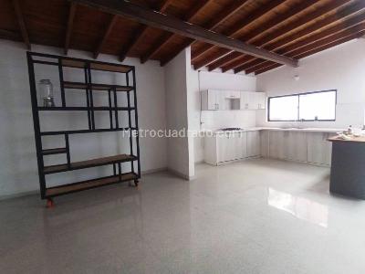 Casa de 5 alcobas en arriendo en Laureles, Medellín, 324 m² · foto 9 de 19