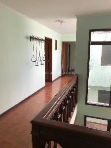 Casa de 5 alcobas en arriendo en Belen Parque, Medellín, 328 m² · foto 14 de 20