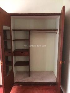 Casa de 5 alcobas en arriendo en Belen Parque, Medellín, 328 m² · foto 19 de 20