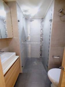 Apartamento de 3 alcobas en arriendo en El Poblado Loma Del Indio, Medellín, 80 m² · foto 10 de 12