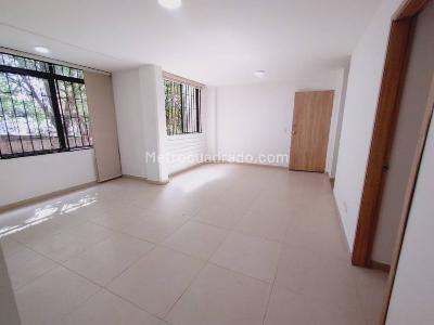 Apartamento de 3 alcobas en arriendo en El Poblado Loma Del Indio, Medellín, 80 m² · foto 5 de 12