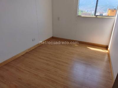 Apartamento de 3 alcobas en arriendo en San German, Medellín, 70 m² · foto 11 de 17