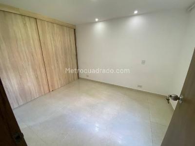 Apartamento de 3 alcobas en arriendo en Pajarito, Medellín, 58 m² · foto 16 de 20