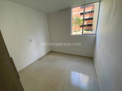 Apartamento de 3 alcobas en arriendo en Pajarito, Medellín, 58 m² · foto 17 de 20