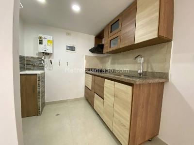 Apartamento de 3 alcobas en arriendo en Pajarito, Medellín, 58 m² · foto 4 de 20