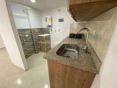 Apartamento de 3 alcobas en arriendo en Pajarito, Medellín, 58 m² · foto 5 de 20