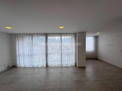 Apartamento de 2 alcobas en arriendo en Los Colores, Medellín, 75 m² · foto 4 de 15