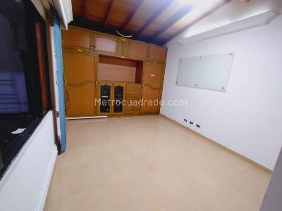 Casa de 5 alcobas en arriendo en Belen La Palma, Medellín, 330 m² · foto 20 de 20