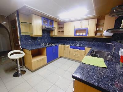 Casa de 5 alcobas en arriendo en Belen La Palma, Medellín, 330 m² · foto 3 de 20