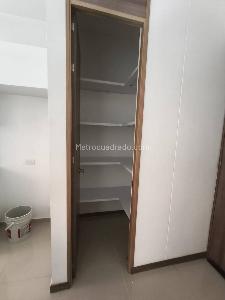 Apartamento en arriendo en San German, Medellín · foto 8 de 14