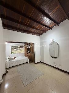 Casa de 3 alcobas en venta en Calasanz, Medellín, 50 m² · foto 18 de 20