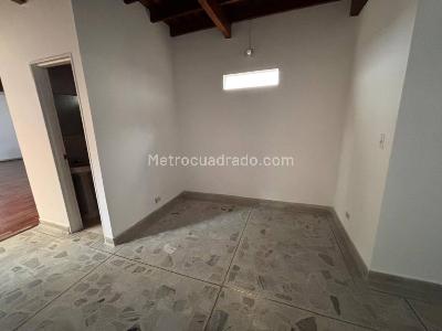 Casa de 4 alcobas en arriendo en El Velodromo, Medellín, 200 m² · foto 11 de 20