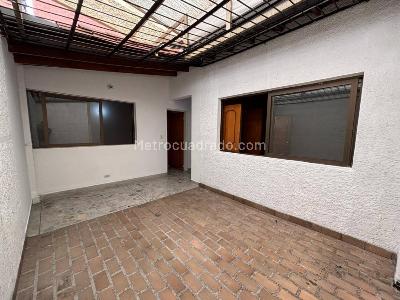 Casa de 4 alcobas en arriendo en El Velodromo, Medellín, 200 m² · foto 3 de 20