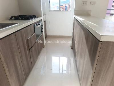 Apartamento en arriendo en San German, Medellín · foto 4 de 12