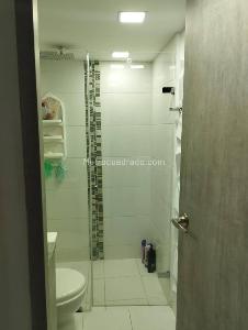 Apartamento de 2 alcobas en arriendo en Loma De Los Bernal, Medellín, 50 m² · foto 13 de 14