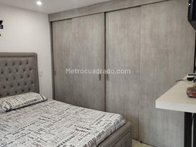 Apartamento de 2 alcobas en arriendo en Loma De Los Bernal, Medellín, 50 m² · foto 8 de 14