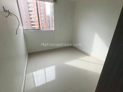 Apartamento de 3 alcobas en arriendo en San German, Medellín, 70 m² · foto 11 de 18
