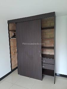 Apartamento de 2 alcobas en arriendo en Loma De Los Parra, Medellín, 55 m² · foto 10 de 15