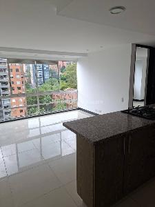 Apartamento de 2 alcobas en arriendo en Loma De Los Parra, Medellín, 55 m² · foto 8 de 15