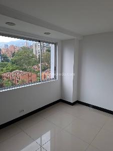 Apartamento de 2 alcobas en arriendo en Loma De Los Parra, Medellín, 55 m² · foto 9 de 15