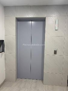 Apartamento de 3 alcobas en arriendo en La Castellana, Medellín, 134 m² · foto 10 de 13