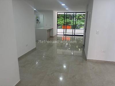 Apartamento de 3 alcobas en arriendo en La Castellana, Medellín, 134 m² · foto 2 de 13