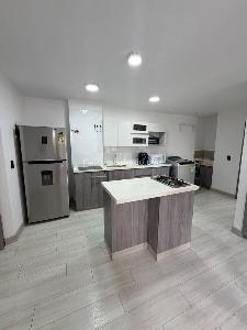 Apartaestudio en venta en Bolivariana, Medellín, 40 m² · foto 1 de 17