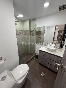 Apartaestudio en venta en Bolivariana, Medellín, 40 m² · foto 10 de 17