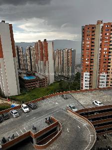 Apartamento de 3 alcobas en venta en Robledo, Medellín, 47 m² · foto 11 de 14