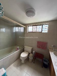 Apartamento de 3 alcobas en venta en Castropol, Medellín, 230 m² · foto 10 de 20