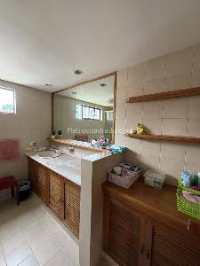 Apartamento de 3 alcobas en venta en Castropol, Medellín, 230 m² · foto 13 de 20
