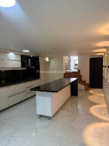 Casa de 4 alcobas en venta en La Pilarica, Medellín, 63 m² · foto 3 de 20