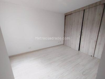 Apartamento de 3 alcobas en arriendo en San Diego, Medellín, 80 m² · foto 11 de 13