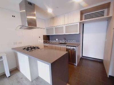 Apartamento de 2 alcobas en arriendo en San Lucas, Medellín, 78 m² · foto 3 de 13