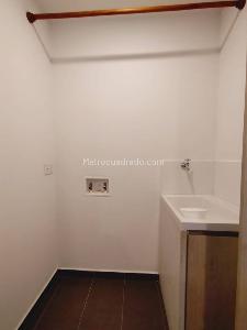 Apartamento de 2 alcobas en arriendo en San Lucas, Medellín, 78 m² · foto 4 de 13
