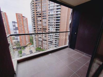 Apartamento de 2 alcobas en arriendo en San Lucas, Medellín, 78 m² · foto 7 de 13
