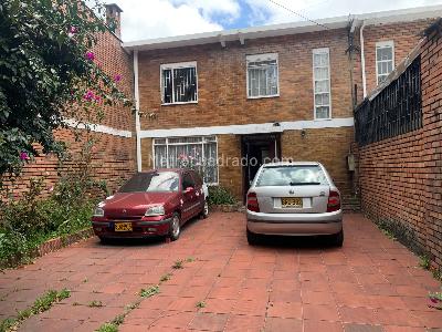 Casa en Venta, LA ESMERALDA, Bogotá D.C.