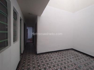 Casa de 5 alcobas en venta en El Encanto Engativa, Bogotá, 427 m² · foto 5 de 20