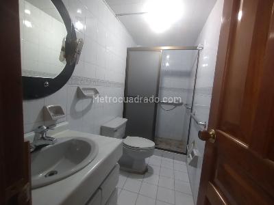 Casa de 5 alcobas en venta en El Encanto Engativa, Bogotá, 427 m² · foto 13 de 20