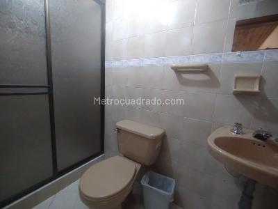 Casa de 5 alcobas en venta en El Encanto Engativa, Bogotá, 427 m² · foto 16 de 20