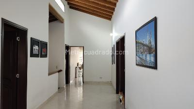 Casa de 4 alcobas en venta en Cedro Golf, Bogotá, 219 m² · foto 10 de 20
